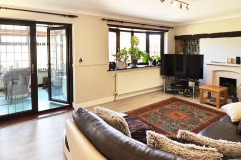 4 bedroom detached house for sale, Brightside, Billericay, Essex, CM12