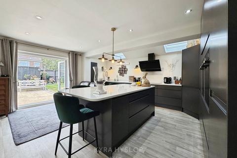 4 bedroom semi-detached house for sale, Willsdown Road, Exeter EX2