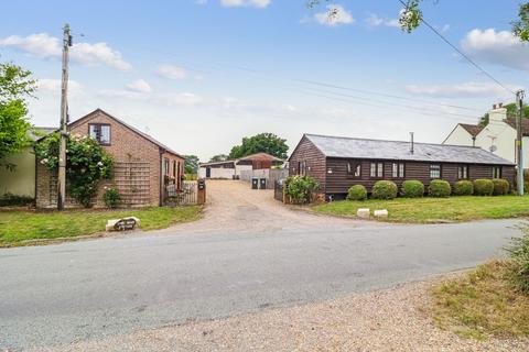 undefined, Water Lane, Bovingdon, HP3