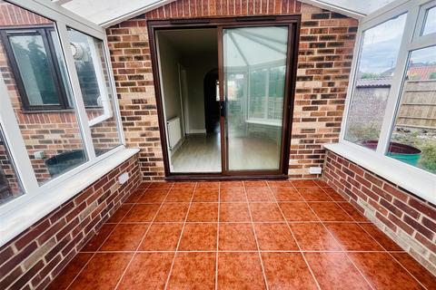 24 Appletree Way, Sherburn In Elmet, Leeds, LS25 6DQ