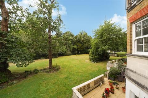 2 bedroom apartment for sale, Chapman Square, SW19
