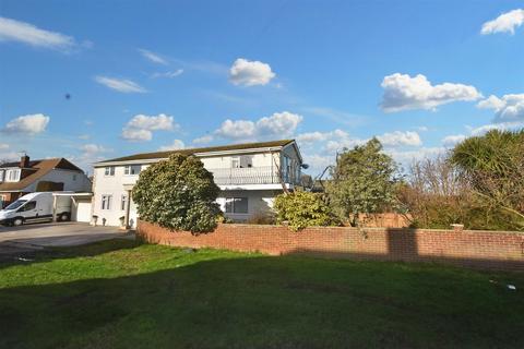 6 bedroom detached house for sale, Park Road, Canvey Island SS8