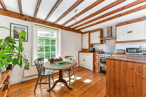 1 bedroom end of terrace house for sale, Park Place, Arundel