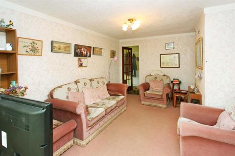 undefined, Childs Ercall
