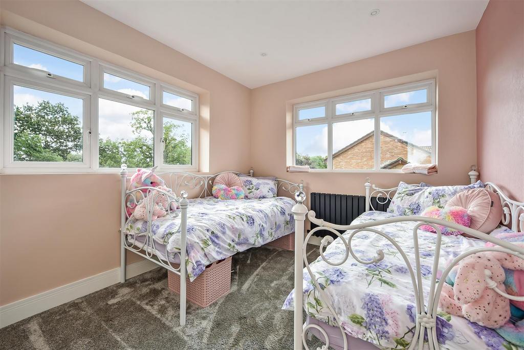 Sketch Ph18 5323898.jpg