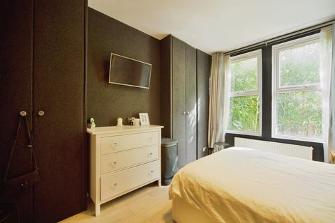 8a Midland Terrace, London, NW10 6DR