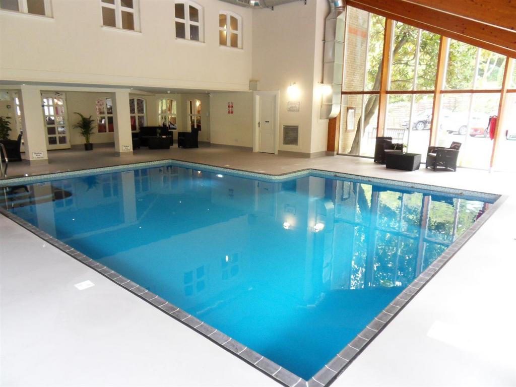 Pool.JPG