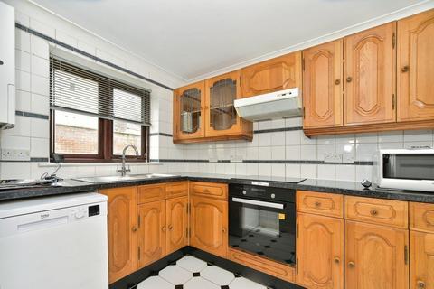 undefined, Castle Street, Calne SN11