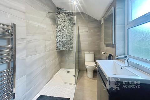 2 bedroom apartment to rent, Farnham Road, Guildford, Surrey, GU2