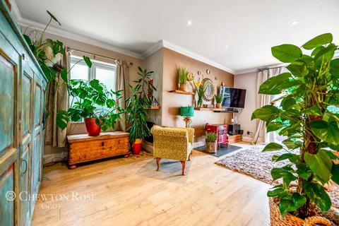 Flat 3, Archer Court, 75 Kennel Ride, Ascot, SL5 7NU