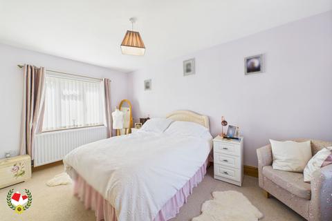21 Cotteswold Road, Gloucester, GL4 6RG