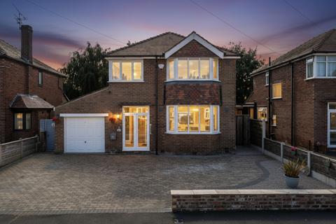 3 bedroom detached house for sale, Drayton Drive, Stockport, SK8
