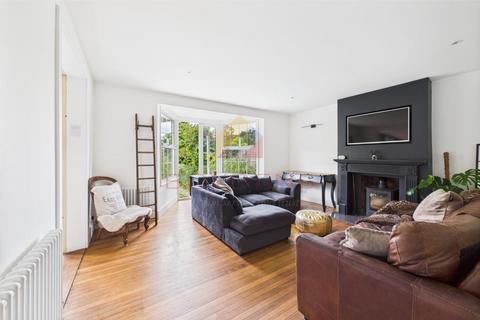 4 bedroom detached house for sale, Pines Road, Chelmsford CM1