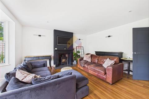 4 bedroom detached house for sale, Pines Road, Chelmsford CM1