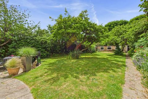 4 bedroom detached house for sale, Pines Road, Chelmsford CM1