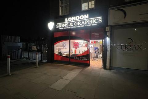 Property for sale, North Circular Road, London, N13