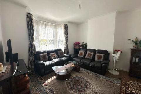 3 bedroom end of terrace house for sale, Engleheart Road, London, SE6
