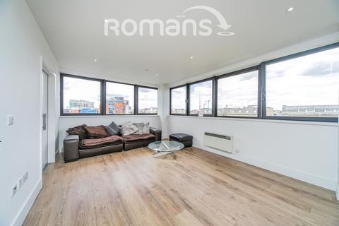 3 bedroom flat to rent, Hanover House, 202 Kings Road, Reading, RG1