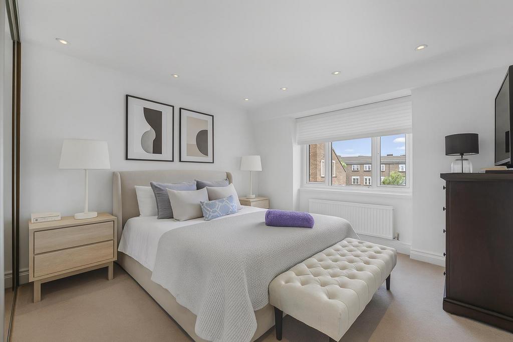 38 The Marlowes, St. Johns Wood, London, NW8 6 NA.J