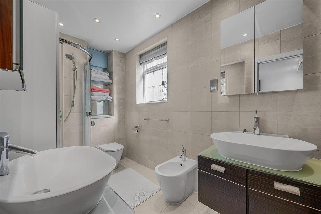 BATHROOM1 (7).jpg