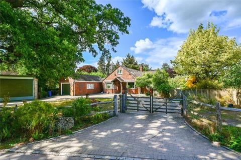 undefined, Brickhouse Hill, Hook RG27