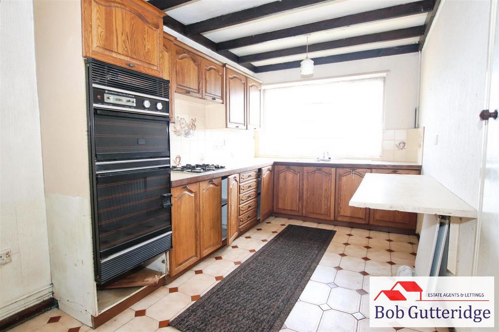 Fitted kitchen / diner