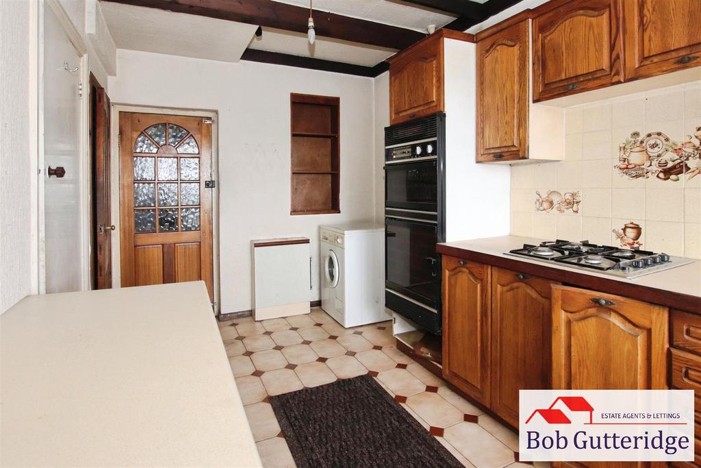 Fitted kitchen / diner