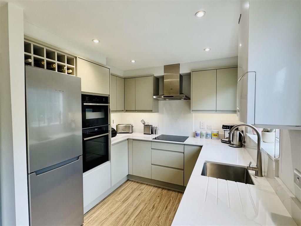 11 BO kitchen.jpeg
