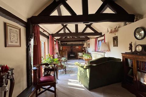 3 bedroom barn conversion for sale, Harpley, Clifton-on-Teme, Worcester