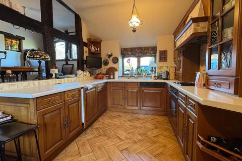 3 bedroom barn conversion for sale, Harpley, Clifton-on-Teme, Worcester