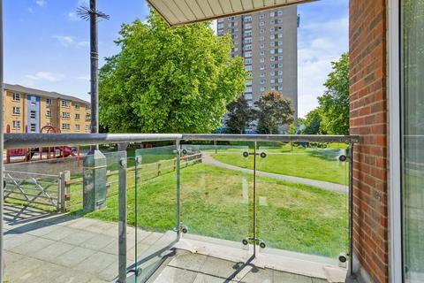 1 bedroom apartment for sale, Queen Street, Portsmouth PO1