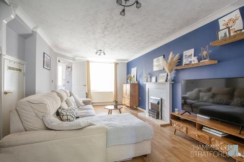3 bedroom end of terrace house for sale, Copenhagen Way, Norwich