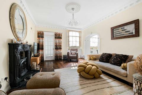 3 bedroom apartment for sale, Hesketh Crescent, Torquay TQ1