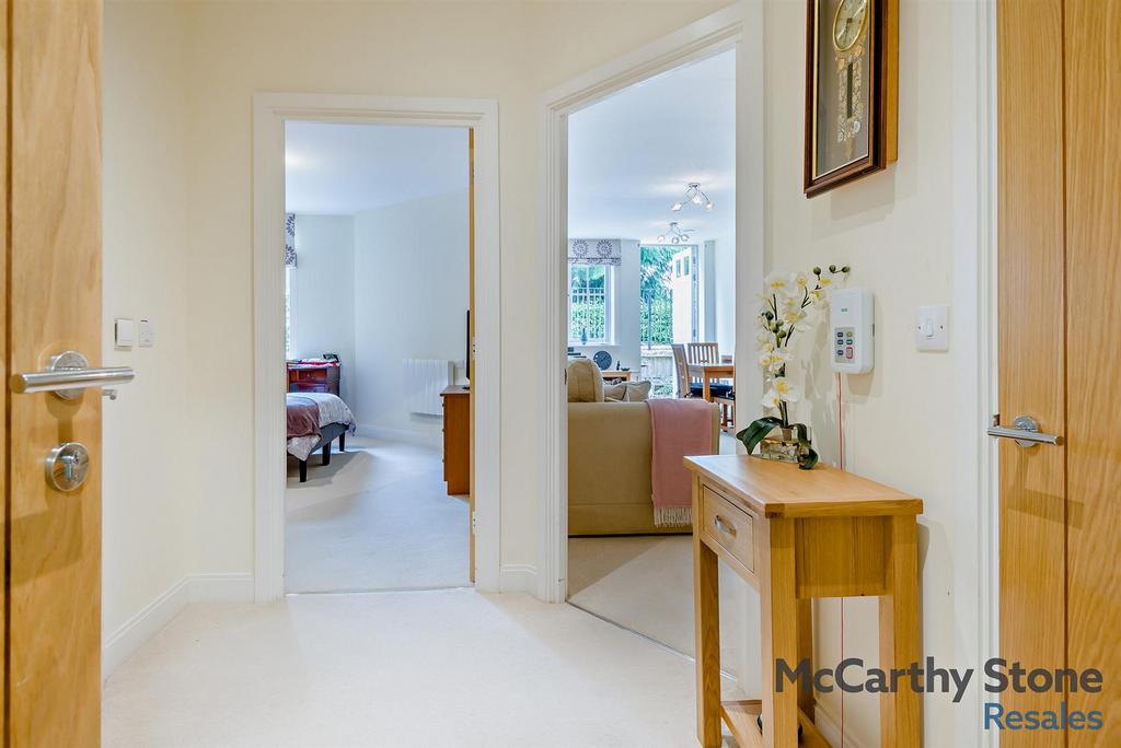 8653712-interior18-800.jpg