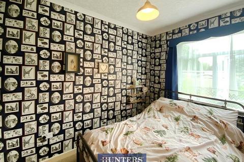 2 bedroom terraced house for sale, Oldham Road, Ashton-Under-Lyne
