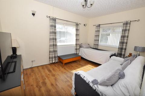 undefined, Llanmiloe, Carmarthen
