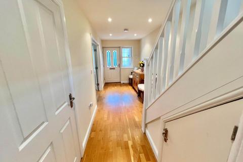 5 bedroom detached house for sale, Kensington Road, Brentwood CM15
