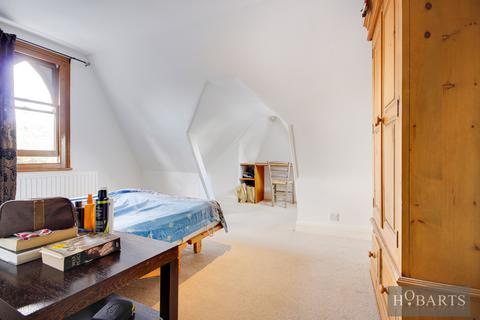 2 bedroom flat for sale, Stroud Green, London N4