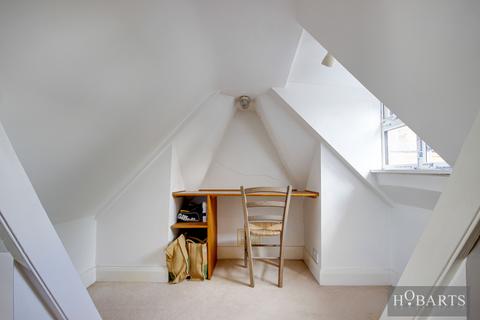 2 bedroom flat for sale, Stroud Green, London N4