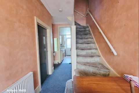 undefined, Riverway, Palmers Green, N13