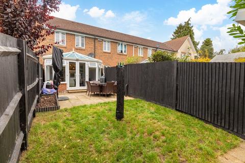 undefined, Smeeds Close, East Grinstead RH19