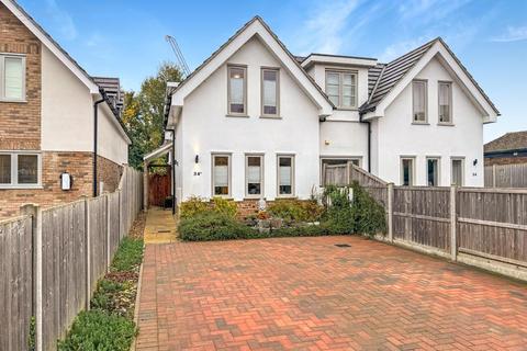 Leeway Avenue, Great Shelford, Cambridge