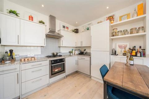 1 bedroom flat for sale, Upper Richmond Road West, London SW14