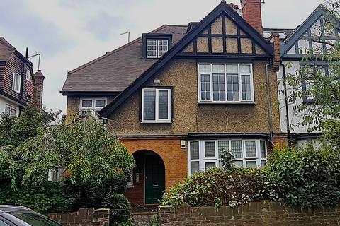 2 bedroom flat for sale, Chatsworth Road, London NW2