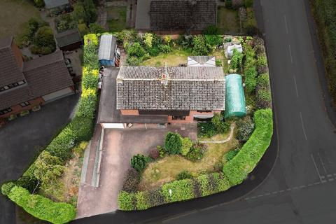 Common Lane, Stone, ST15
