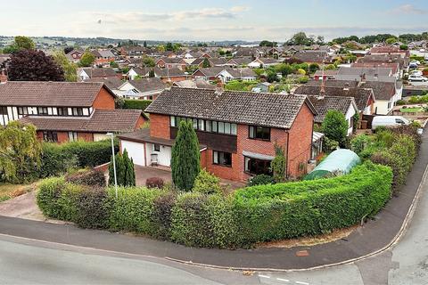 4 bedroom detached house for sale, Common Lane, Stone, ST15