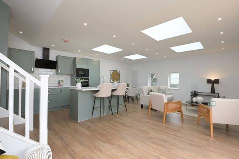 4 bedroom semi-detached house for sale, 107 Caroline Terrace, Corstorphine, Edinburgh, EH12 8QU