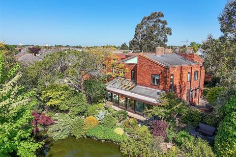 undefined, Moat End House, Thorpe Bay, Essex, SS1