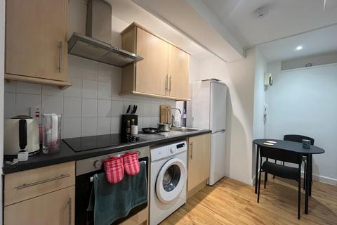 undefined, Kingston Road, New Malden KT3