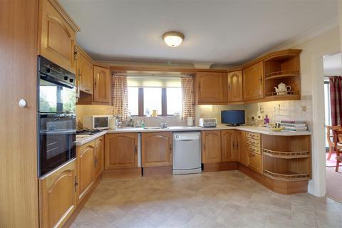 14 Edwards Way, Alsager, Stoke-on-trent, ST7 2YB